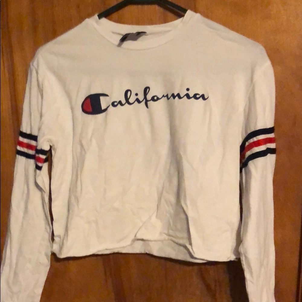 White cropped long sleeve shirt